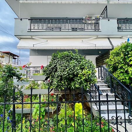 Atlantis Apartments Vrasná Екстериор снимка