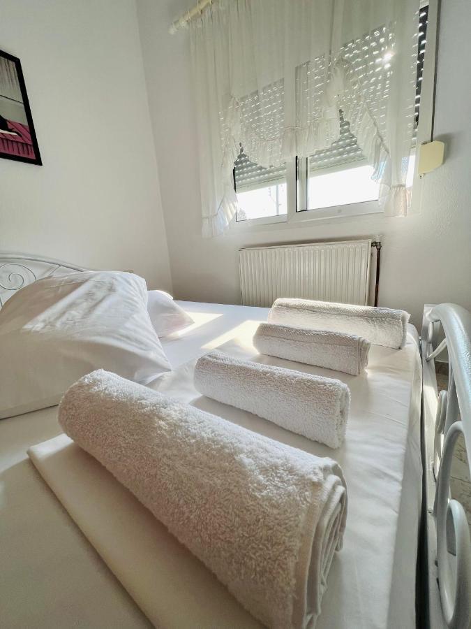 Atlantis Apartments Vrasná Екстериор снимка