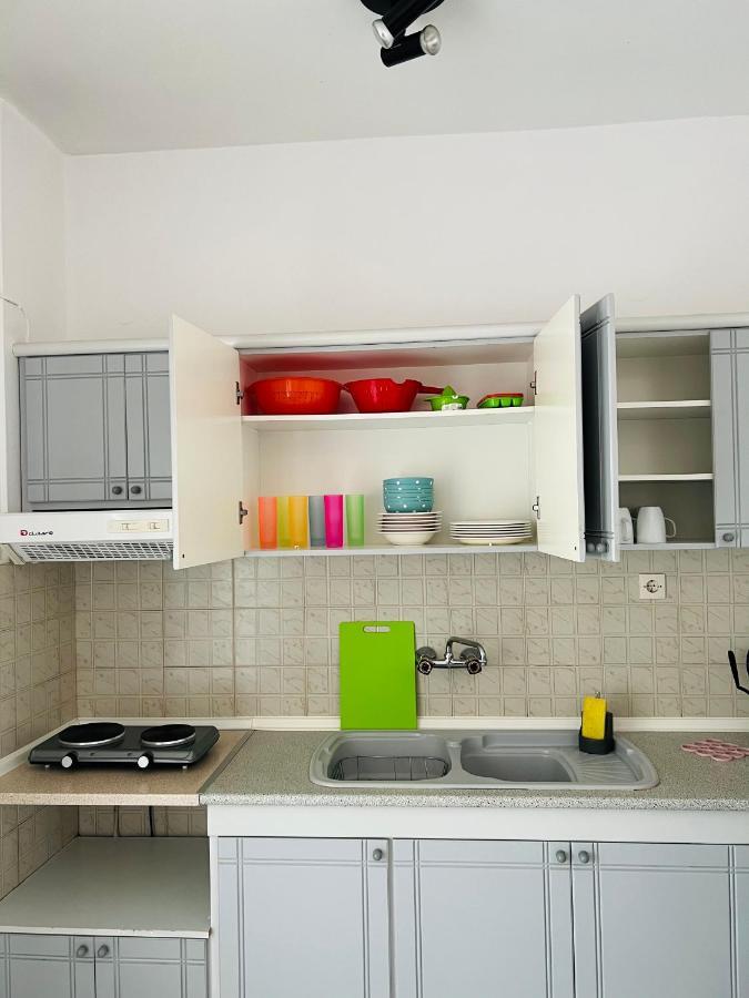 Atlantis Apartments Vrasná Екстериор снимка