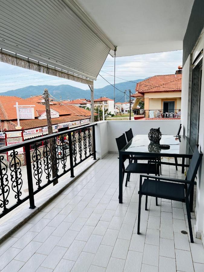 Atlantis Apartments Vrasná Екстериор снимка
