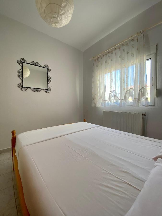 Atlantis Apartments Vrasná Екстериор снимка