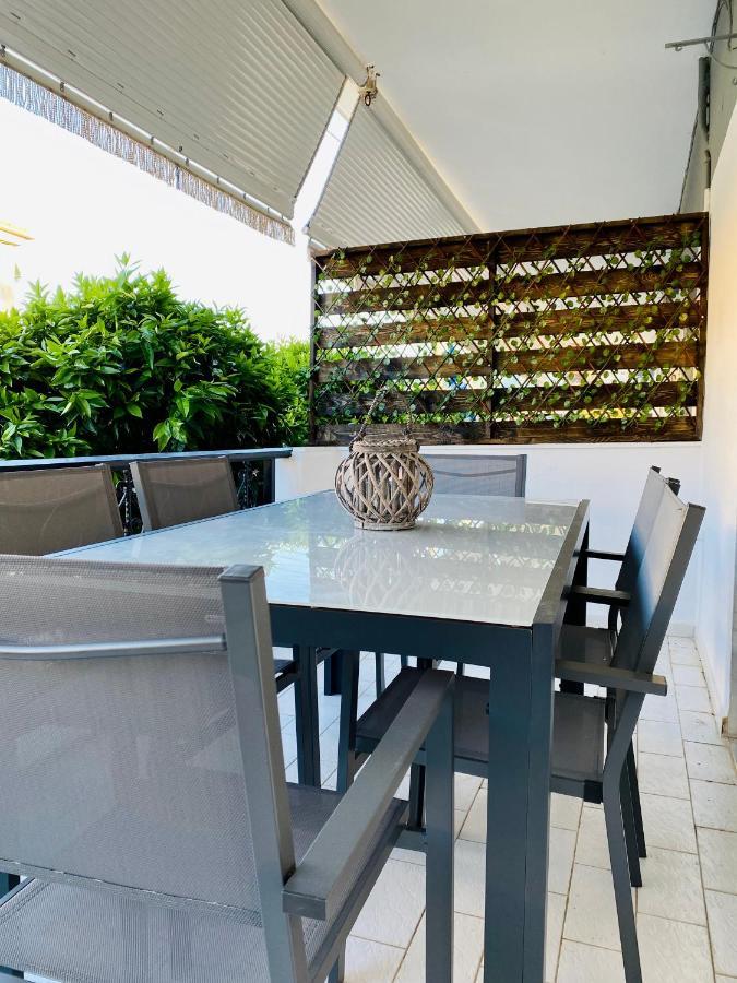 Atlantis Apartments Vrasná Екстериор снимка