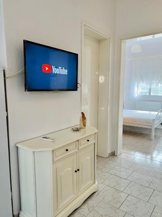 Atlantis Apartments Vrasná Екстериор снимка