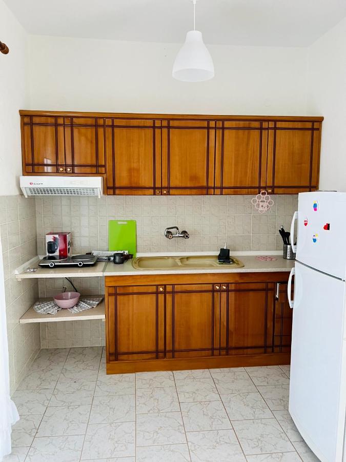Atlantis Apartments Vrasná Екстериор снимка
