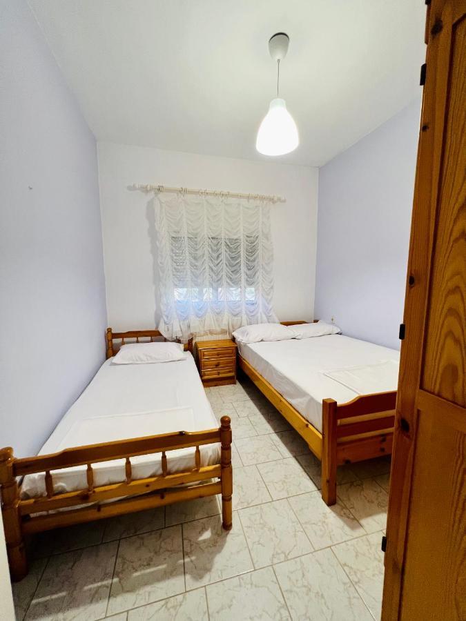 Atlantis Apartments Vrasná Екстериор снимка