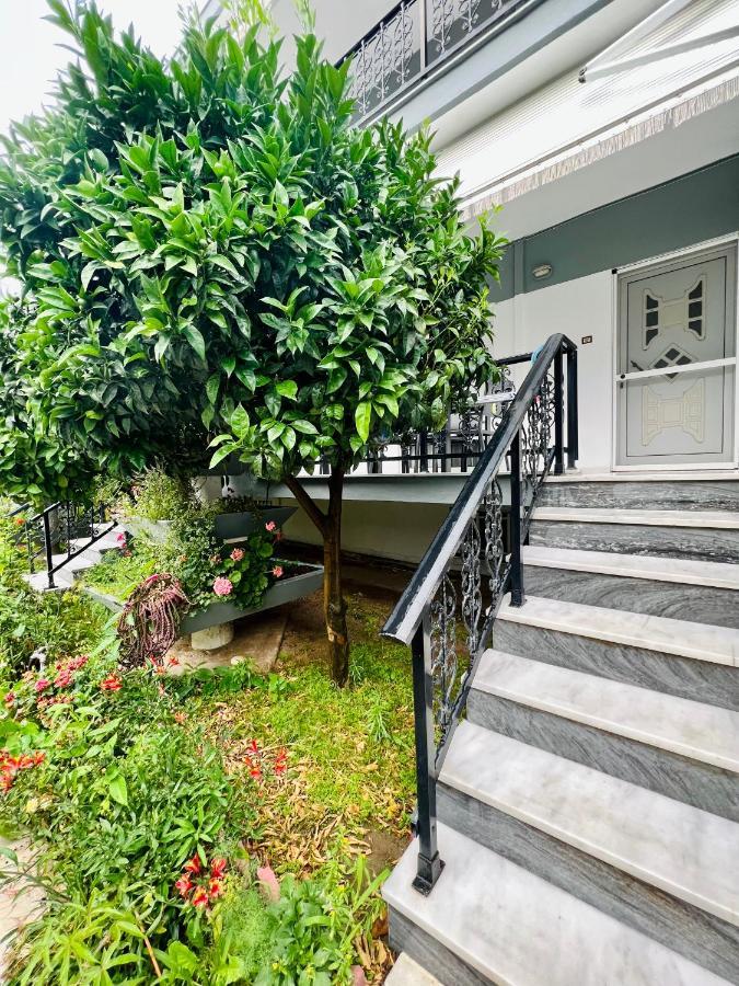 Atlantis Apartments Vrasná Екстериор снимка